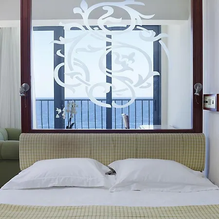 Hotel Mitsis La