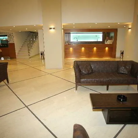 Mitsis La Hotell 4*
