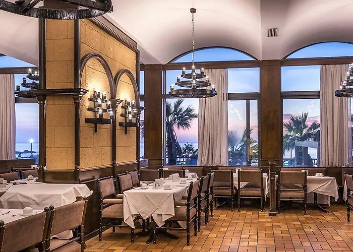 Mitsis La עיר רודוס