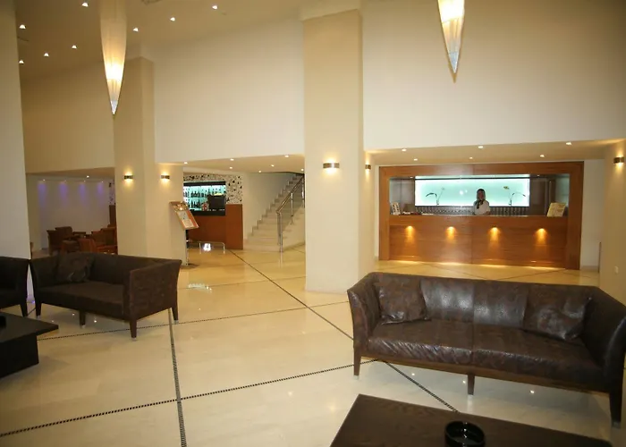 Mitsis La Hotel 4*
