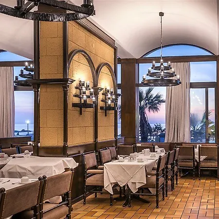 Hotel Mitsis La 4*